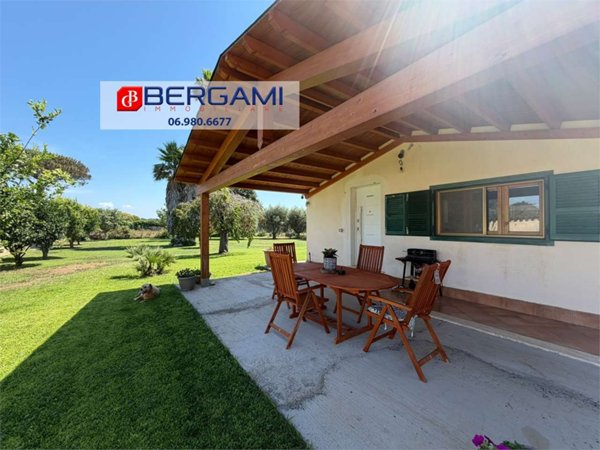 casa indipendente in vendita a Nettuno in zona Padiglione