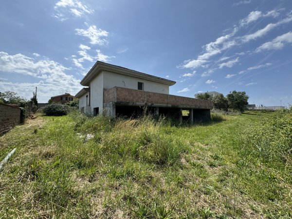 casa indipendente in vendita a Nettuno