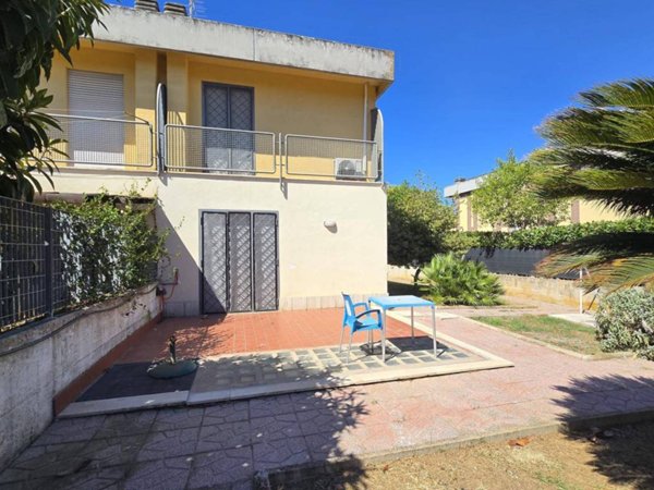 casa indipendente in vendita a Nettuno