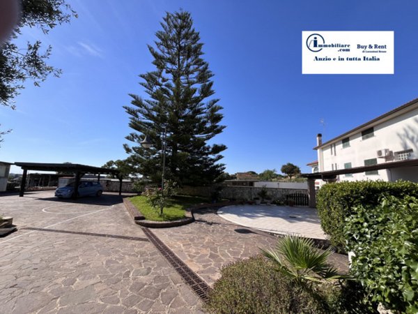 casa indipendente in vendita a Nettuno