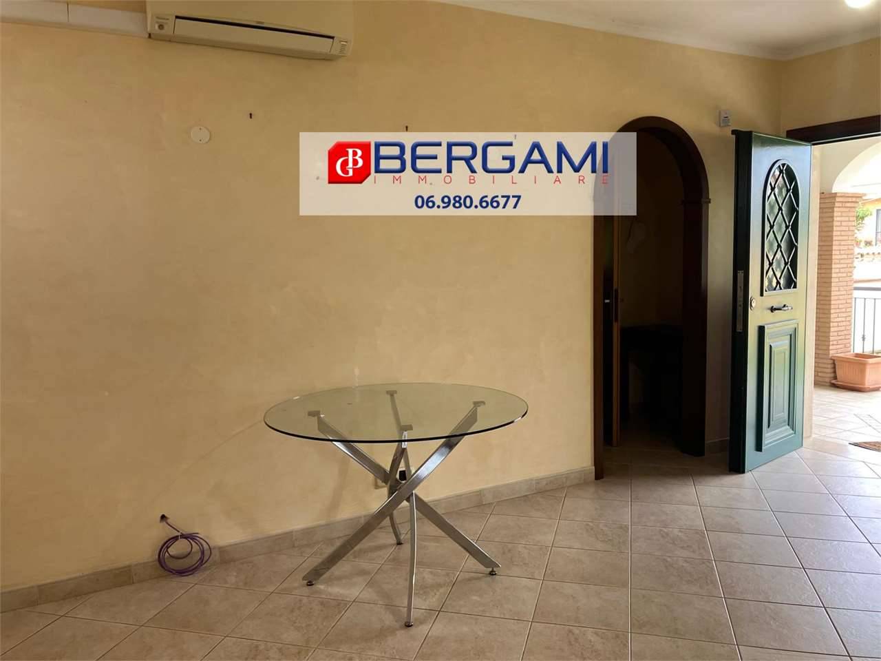 casa indipendente in vendita a Nettuno