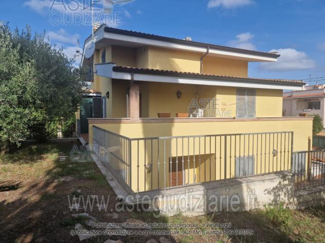 casa indipendente in vendita a Nettuno
