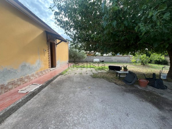 casa indipendente in vendita a Nettuno