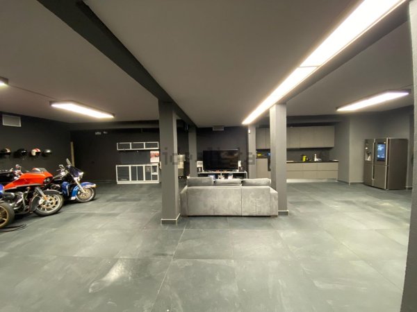 box auto in vendita a Nettuno