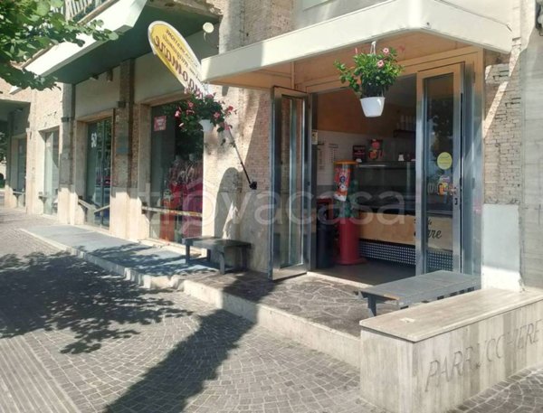 negozio in vendita a Nettuno
