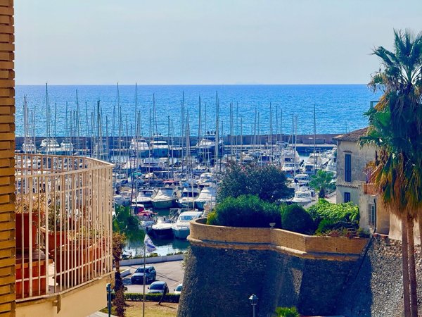 appartamento in vendita a Nettuno