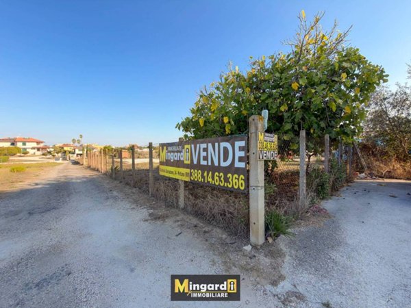 terreno in vendita a Nettuno