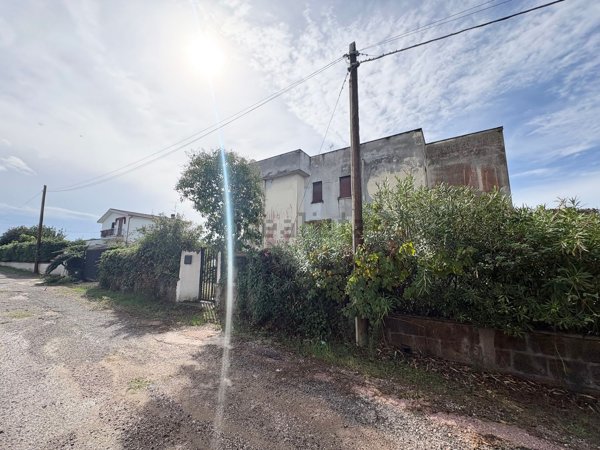 casa indipendente in vendita a Nettuno