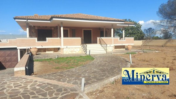 casa indipendente in vendita a Nettuno in zona Padiglione