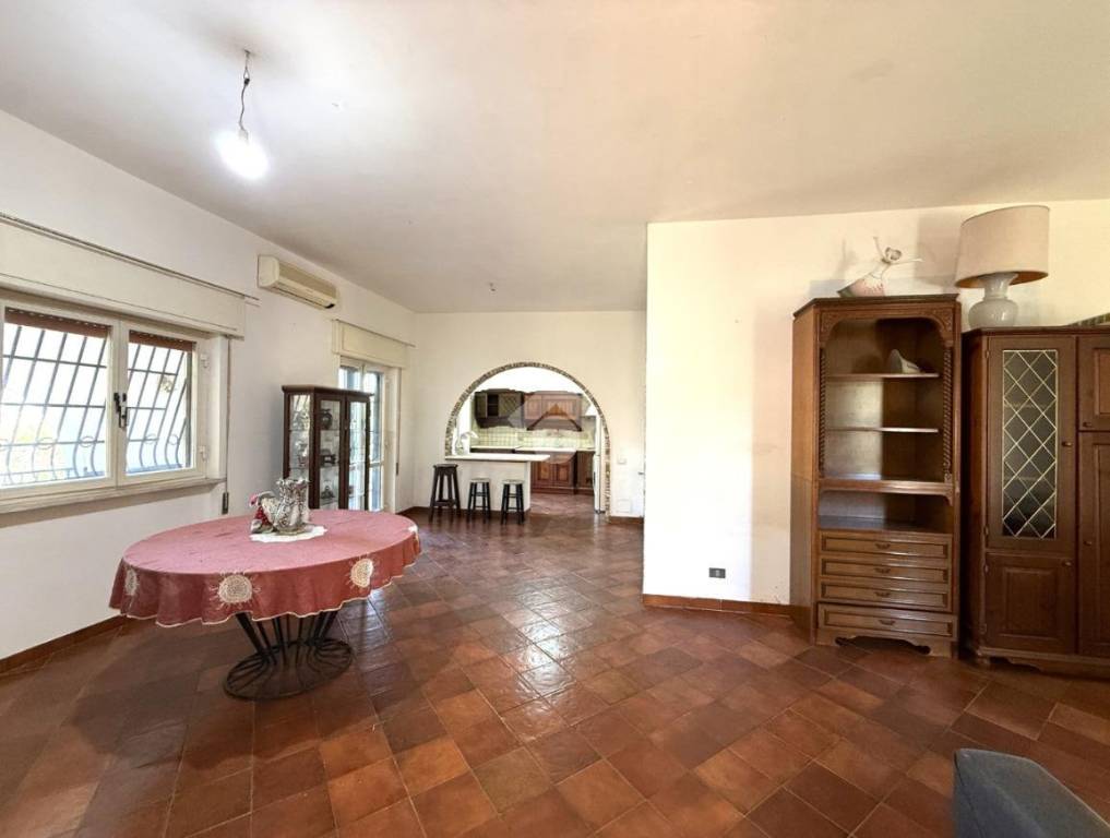 casa indipendente in vendita a Nettuno