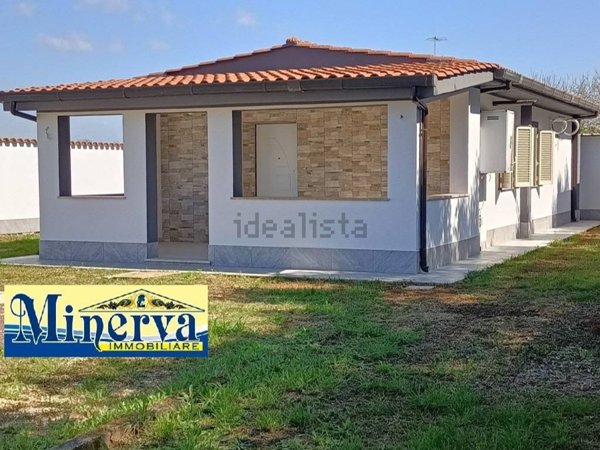 casa indipendente in vendita a Nettuno