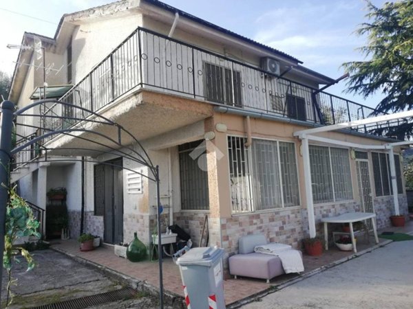 appartamento in vendita ad Olevano Romano