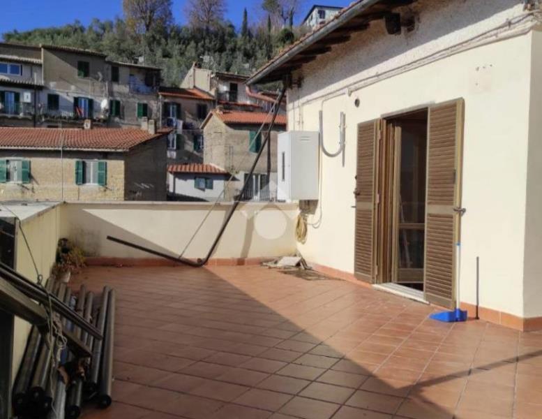 appartamento in vendita ad Olevano Romano