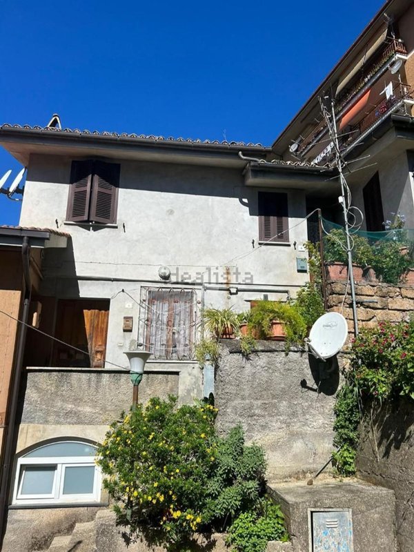 appartamento in vendita ad Olevano Romano