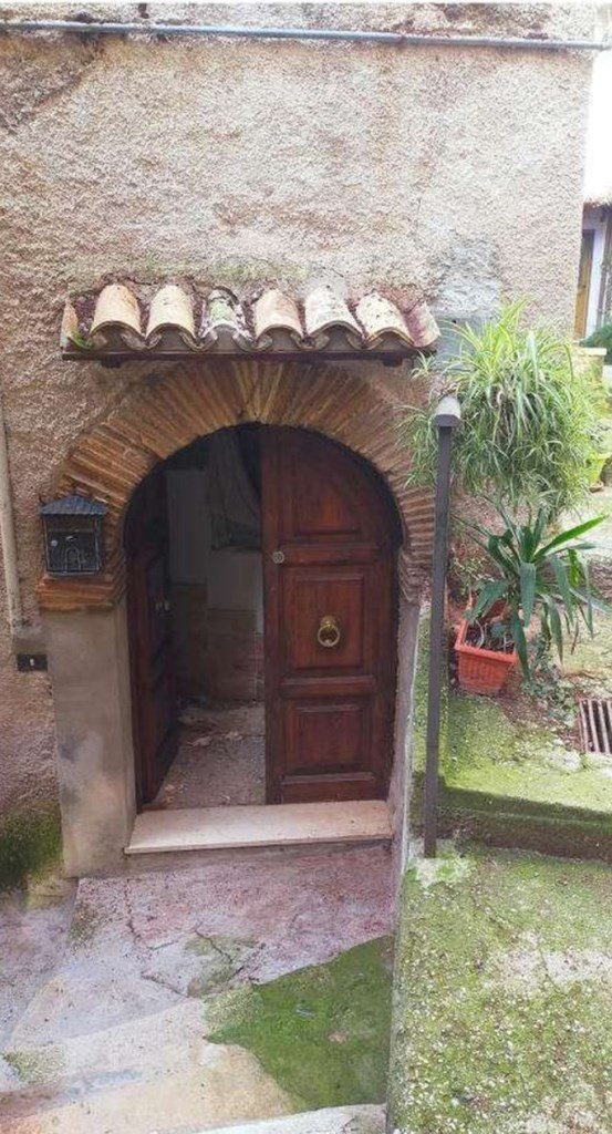 appartamento in vendita ad Olevano Romano
