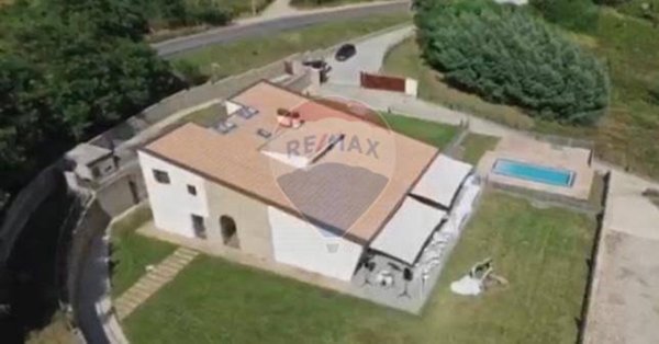 casa indipendente in vendita ad Olevano Romano
