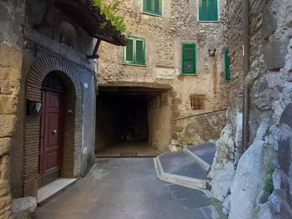 appartamento in vendita ad Olevano Romano