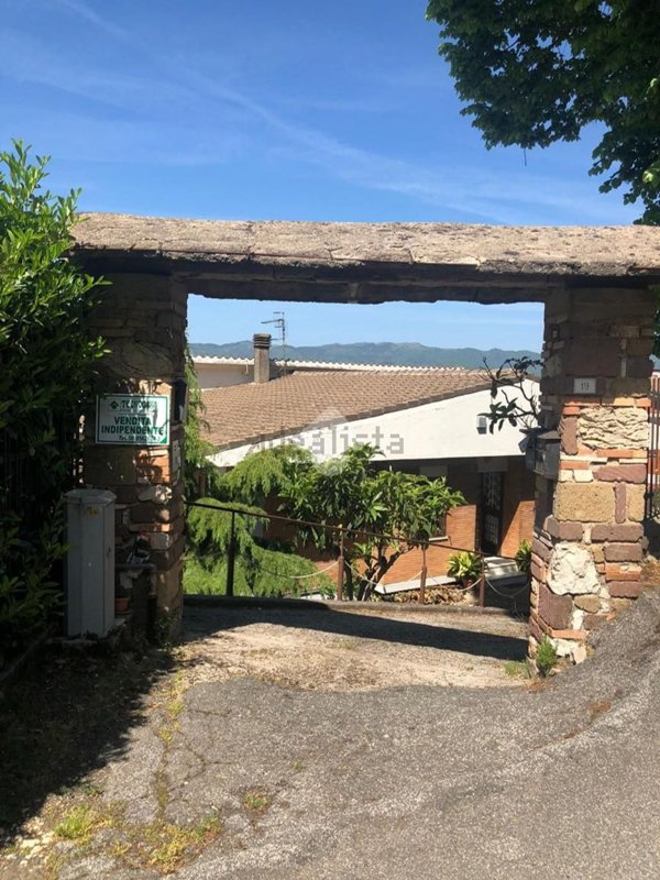 appartamento in vendita ad Olevano Romano