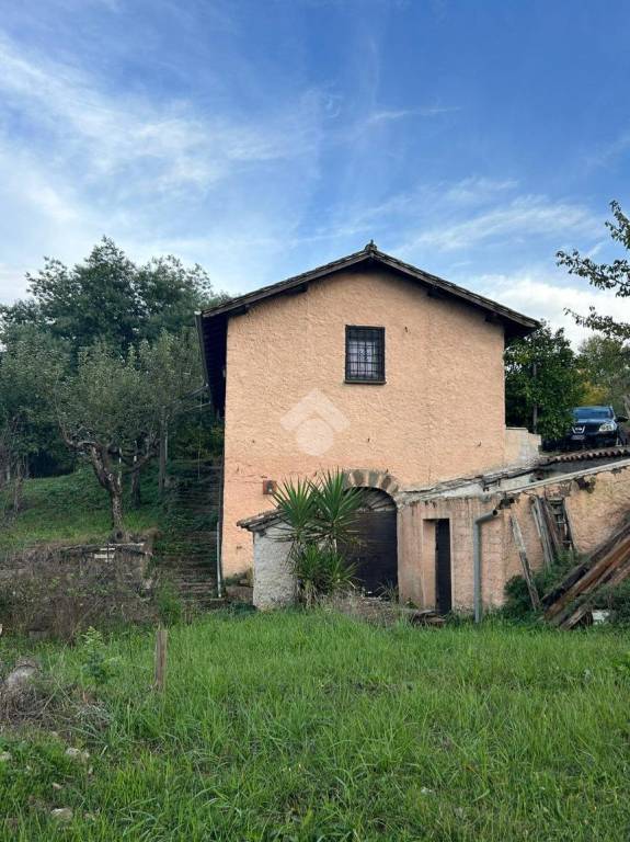 appartamento in vendita ad Olevano Romano