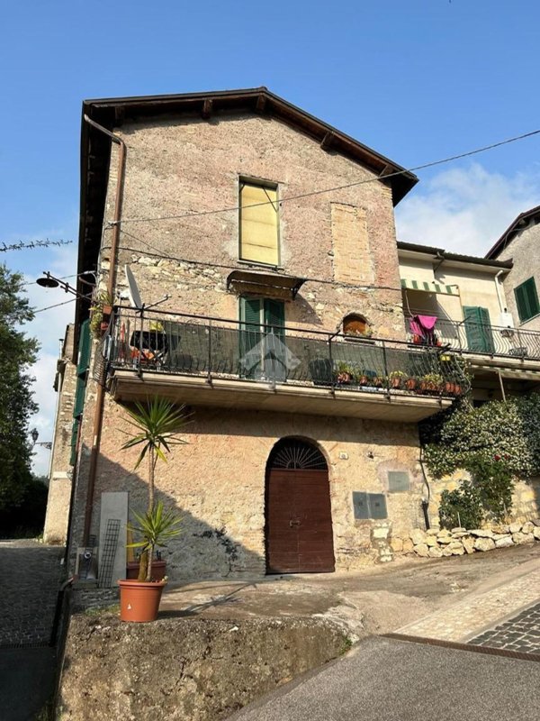 appartamento in vendita ad Olevano Romano