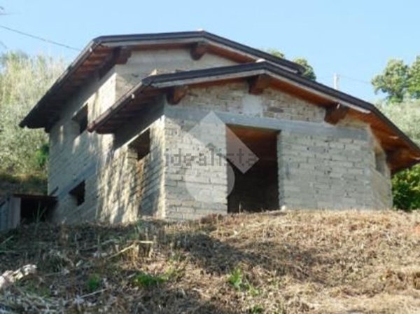 appartamento in vendita ad Olevano Romano
