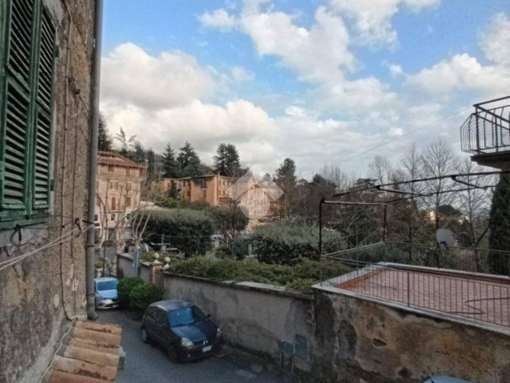 appartamento in vendita ad Olevano Romano