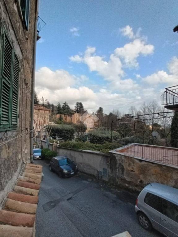 appartamento in vendita ad Olevano Romano