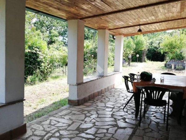 casa indipendente in vendita ad Olevano Romano