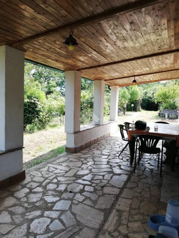 casa indipendente in vendita ad Olevano Romano
