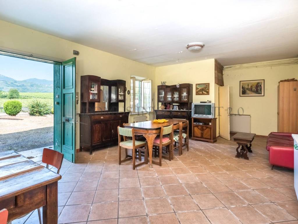 casa indipendente in vendita ad Olevano Romano