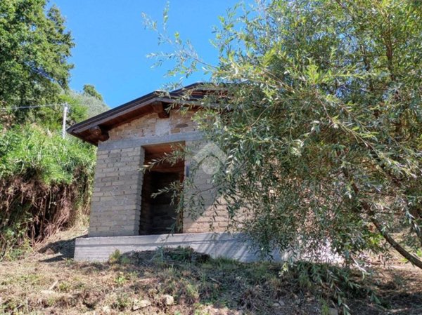 casa indipendente in vendita ad Olevano Romano