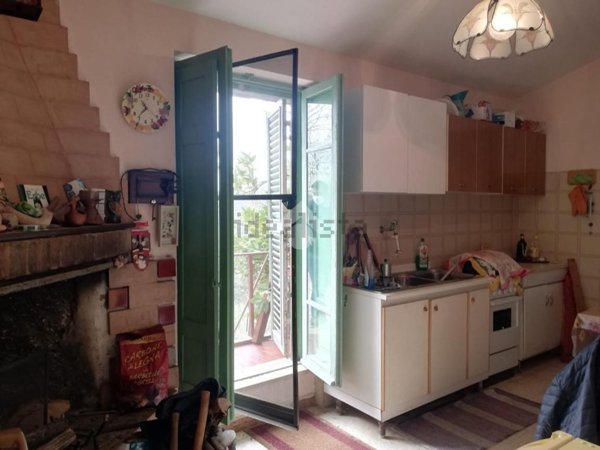 appartamento in vendita ad Olevano Romano