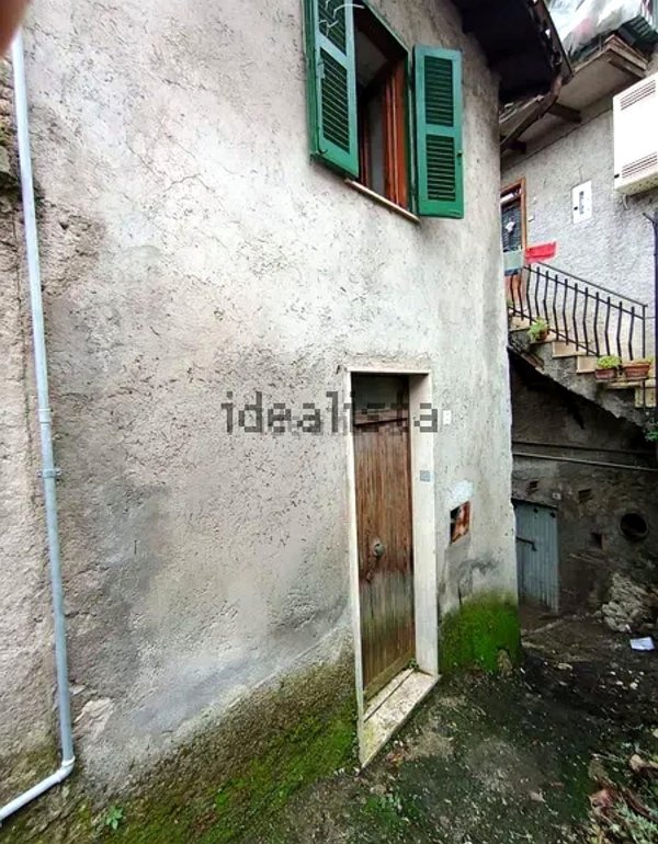 appartamento in vendita ad Olevano Romano