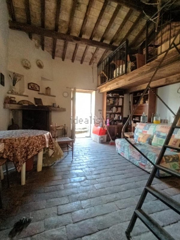 appartamento in vendita ad Olevano Romano