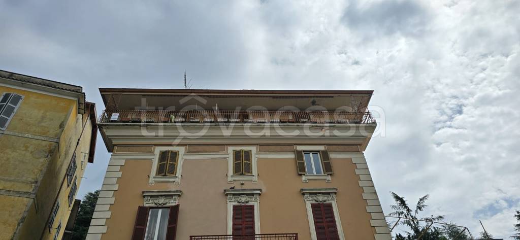 appartamento in vendita ad Olevano Romano