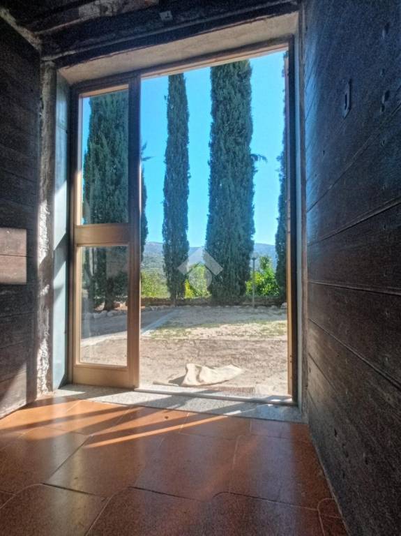 casa indipendente in vendita ad Olevano Romano