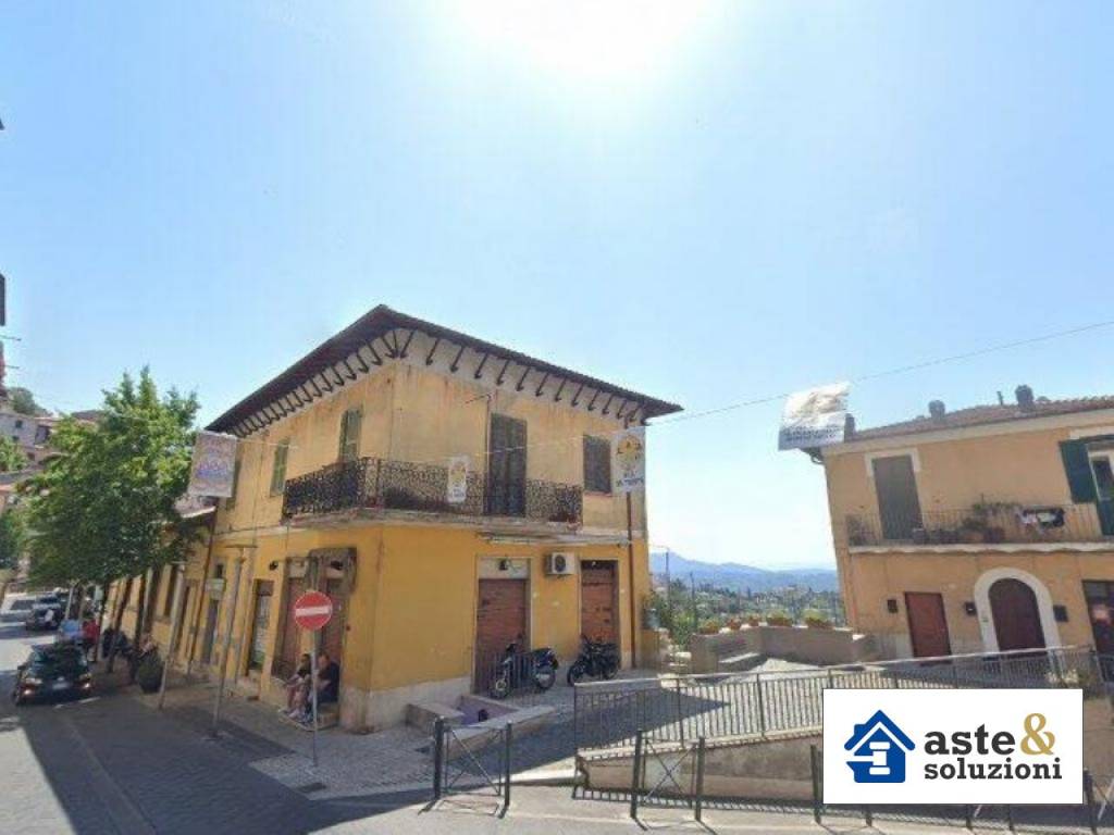 appartamento in vendita ad Olevano Romano
