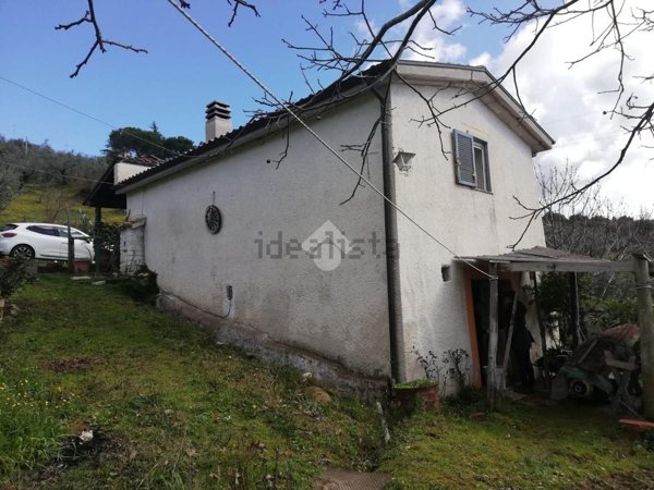 appartamento in vendita ad Olevano Romano