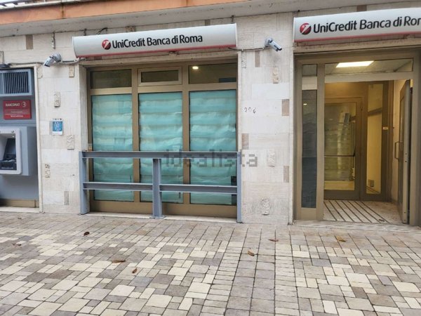 ufficio in vendita ad Olevano Romano