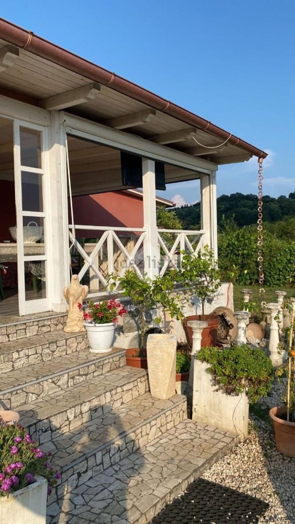 appartamento in vendita ad Olevano Romano