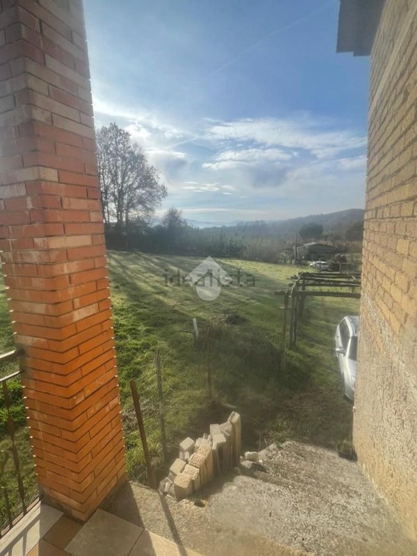 appartamento in vendita ad Olevano Romano