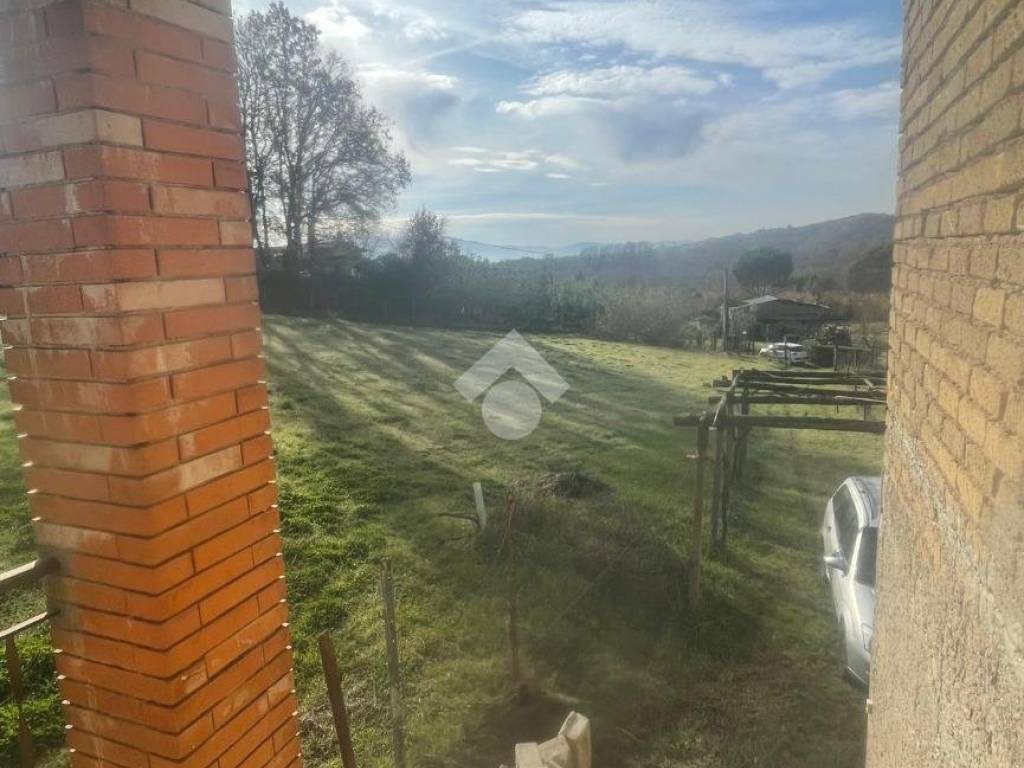 casa indipendente in vendita ad Olevano Romano