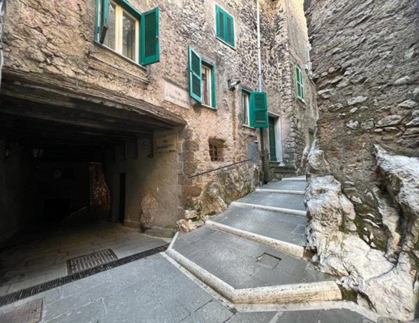 appartamento in vendita ad Olevano Romano