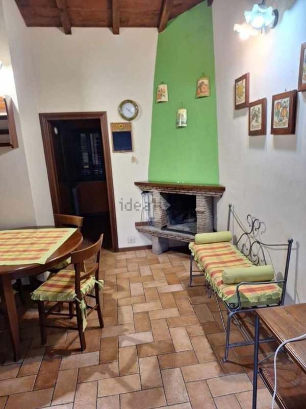 appartamento in vendita ad Olevano Romano