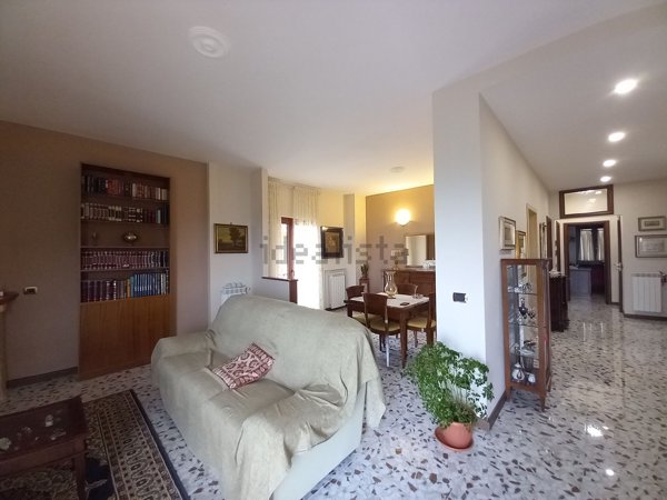 appartamento in vendita ad Olevano Romano