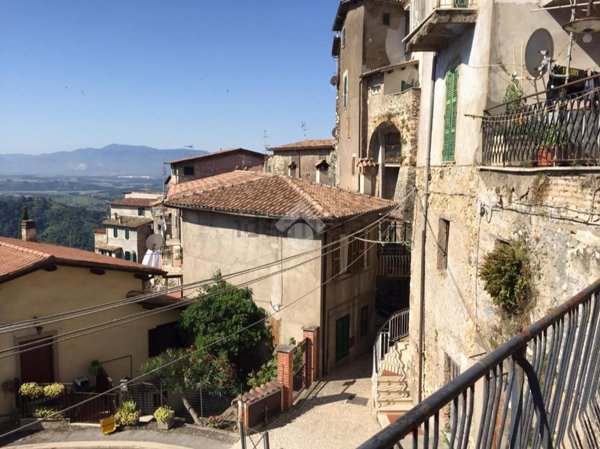 appartamento in vendita ad Olevano Romano