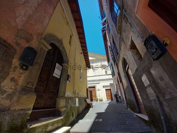 appartamento in vendita ad Olevano Romano