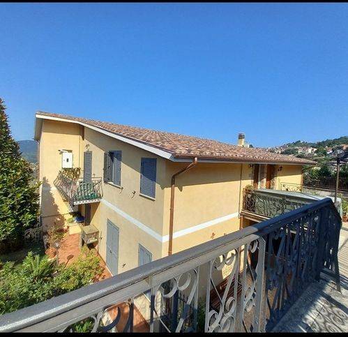 appartamento in vendita ad Olevano Romano