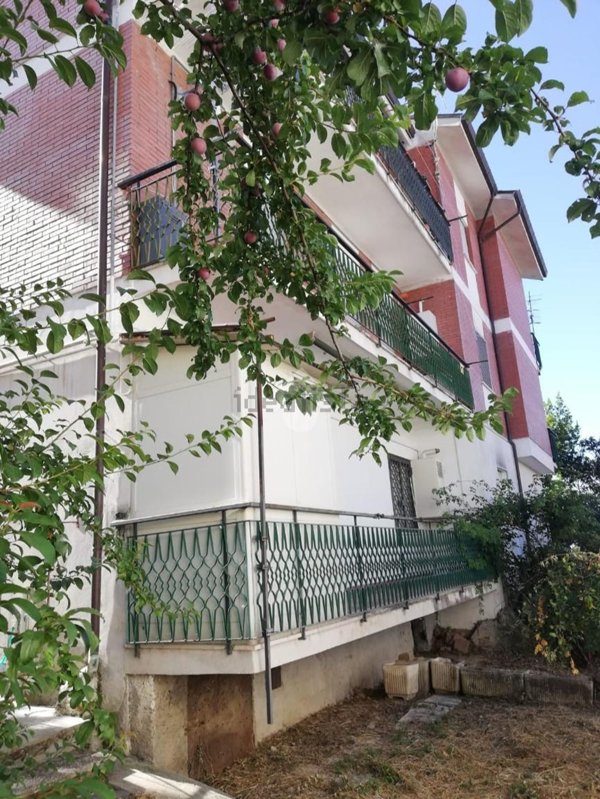 appartamento in vendita ad Olevano Romano