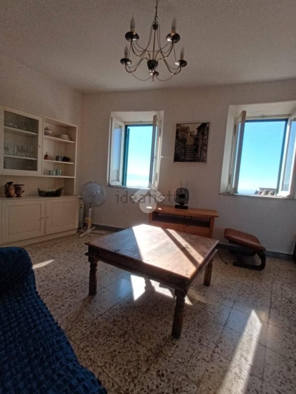 appartamento in vendita ad Olevano Romano